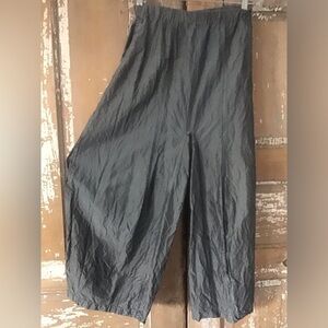 Eleven Stitch Design 100% Silk Lantern Pant Crop Wide Size small  Gray